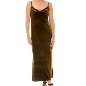 Just Taylor Olive Velvet Dress